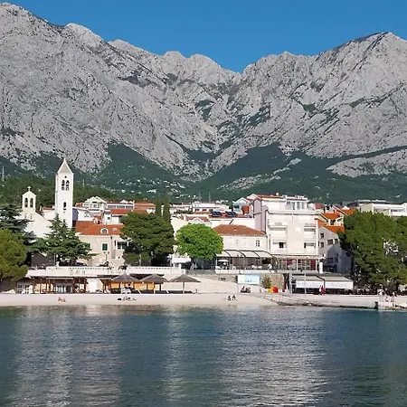 Summer Point Baška Voda